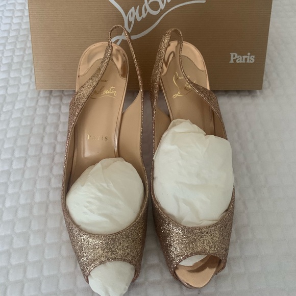 CHRISTIAN LOUBOUTIN GOLD GLITTER HEELS SIZE 38 - Picture 1 of 14